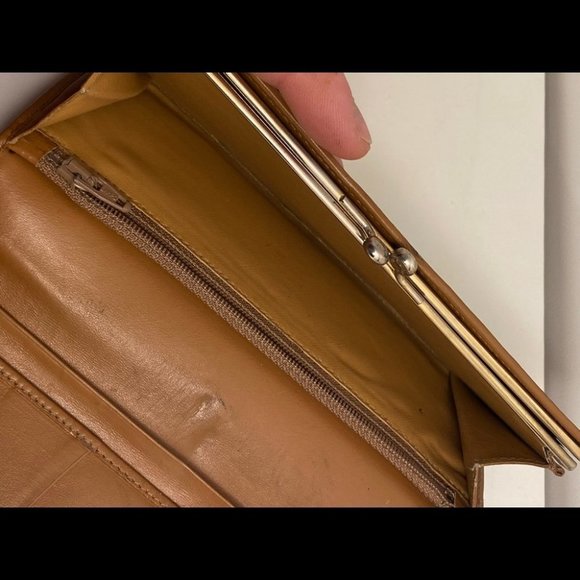 SOLD Vintage Celine Longwallet - Picture 10 of 16